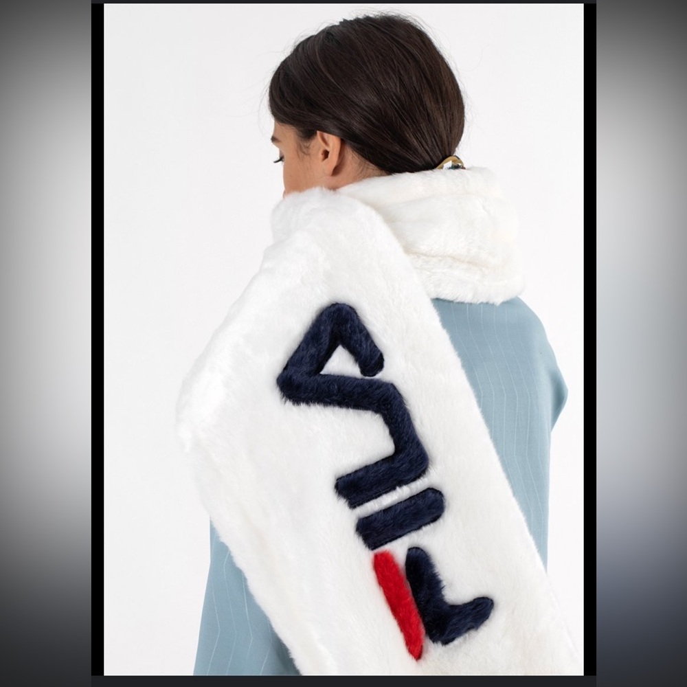FILA LIMITED EDITION FAUX FUR SCARF